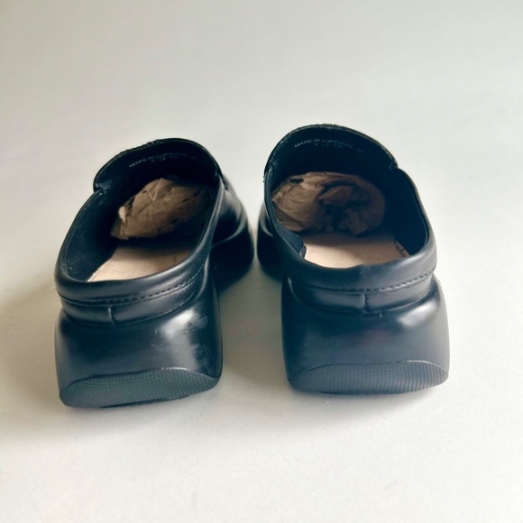Dansko Black Genuine Leather Rubber Outsole Clogs size EUR 37, US 6.5 - Picture 9 of 13
